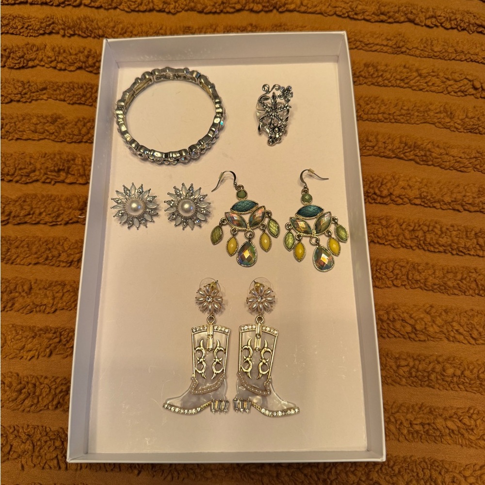 Earring, Bracelet, and Ring Accessory Bundle